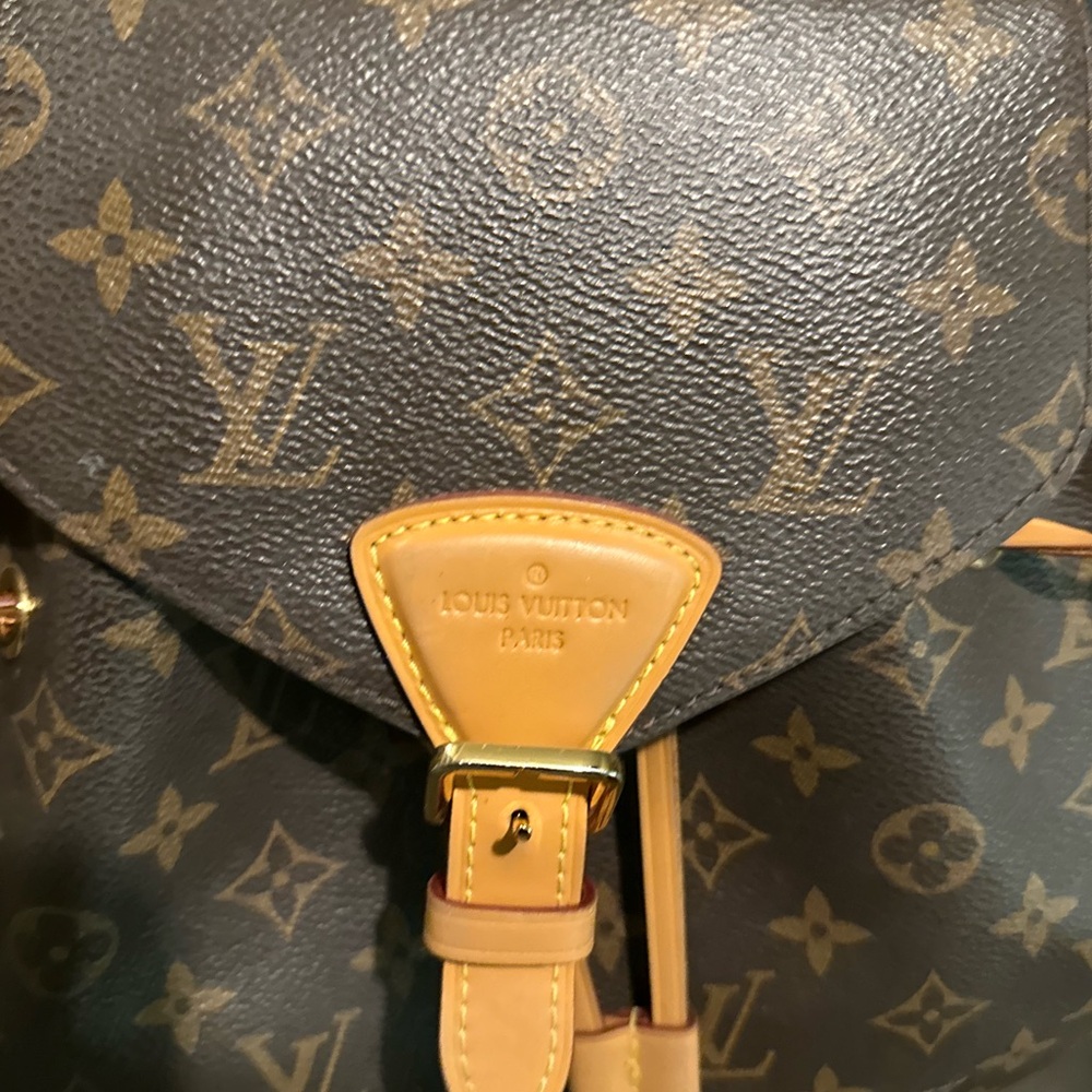 Authentic, lightly used - Picture 2 of 6